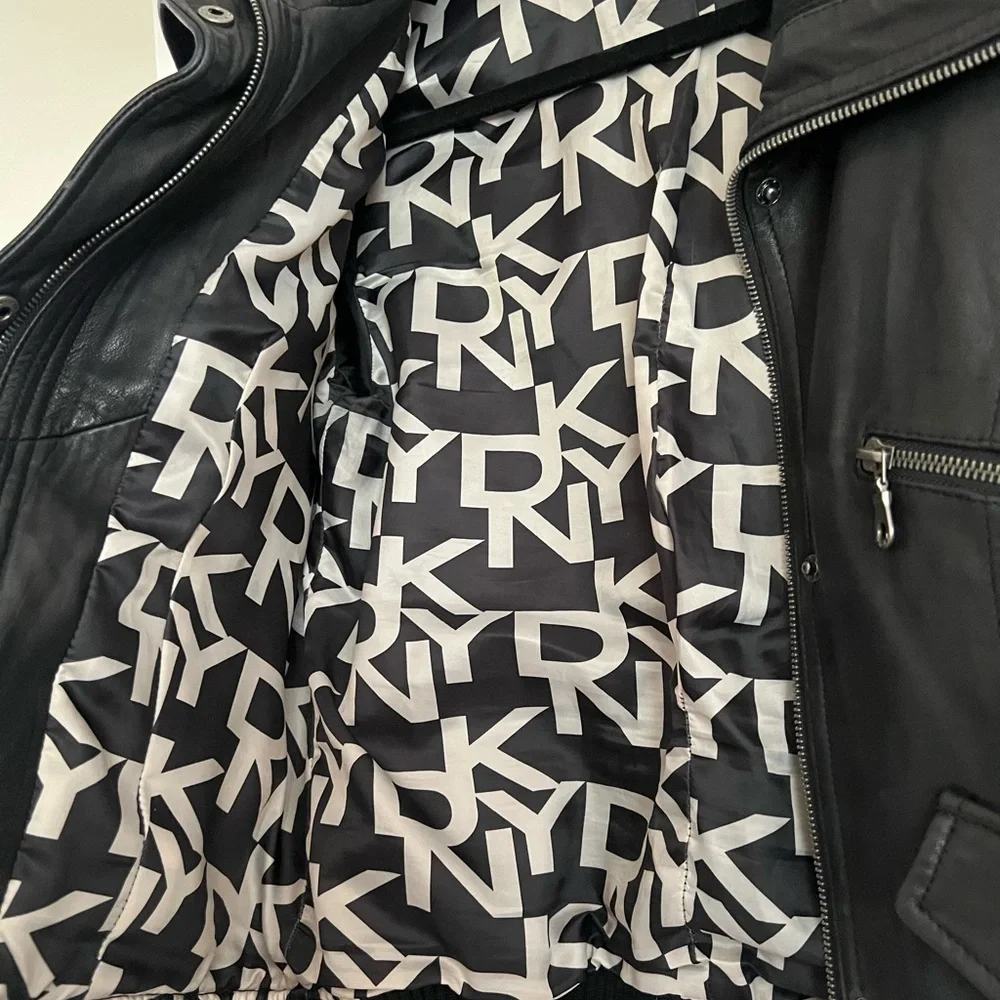 DKNY leather bomber size M - Picture 4 of 5